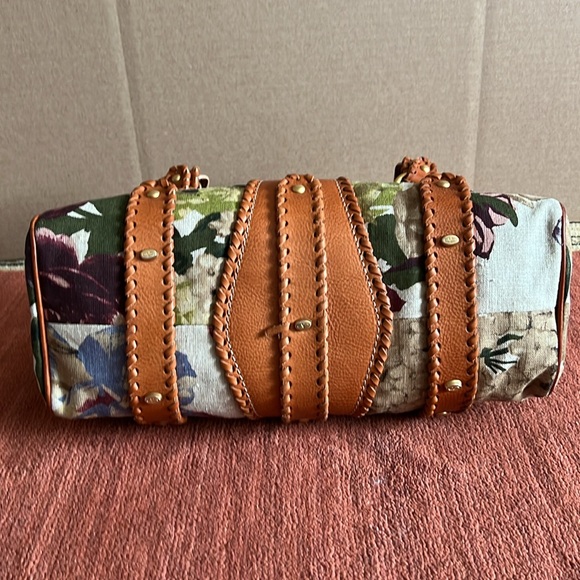 Valentino Garavani authentic shoulder bag. - Picture 8 of 11